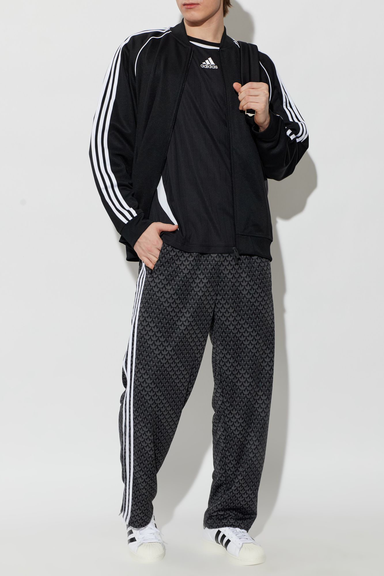 ADIDAS Originals T-shirt with logo | Men's | Vitkac